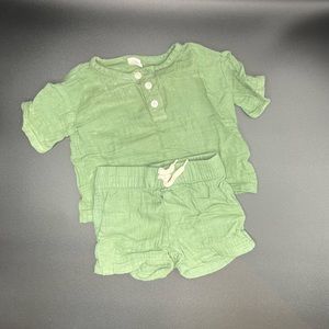 Baby linen short and top set
